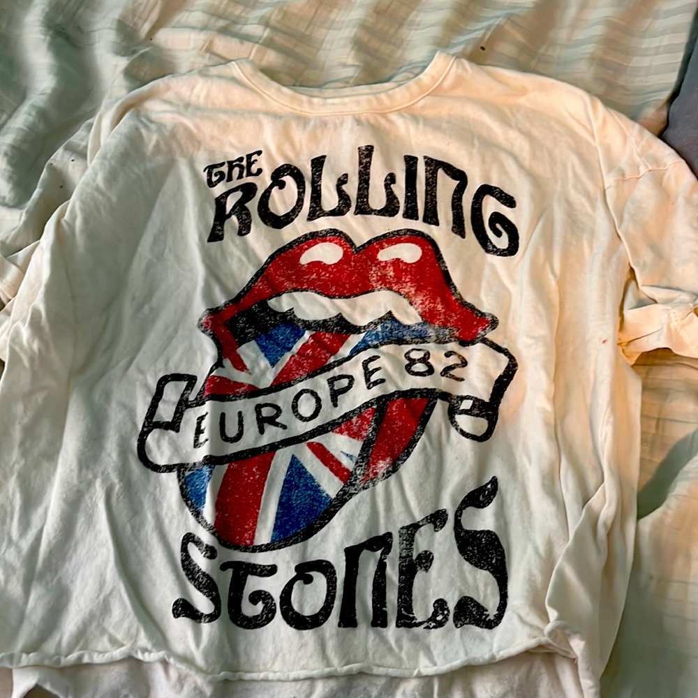red, white, and blue rolling stones t-shirt!